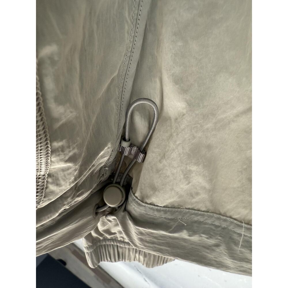 Lululemon Jacket Womens 4 Lightweight Hooded Windbreaker Full Zip Drawstring - Picture 4 of 8